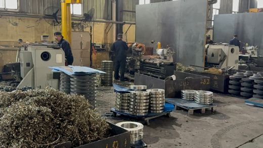 Tornitura flange piccole